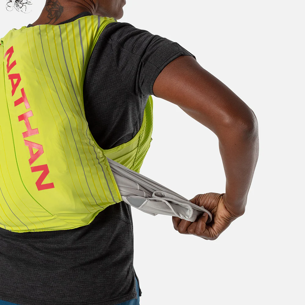 Pinnacle 12 Liter Women's Hydration Race Vest - Image 11