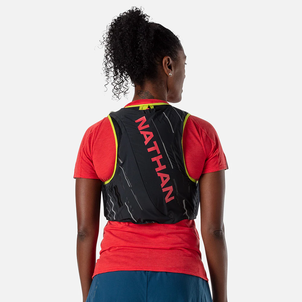 Pinnacle 4 Liter Women's Hydration Race Vest - Image 4