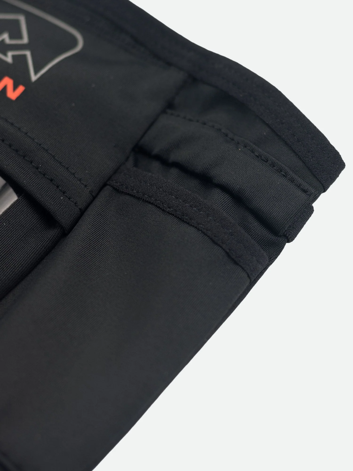 Vista Smart Phone Arm Sleeve Carrier - Image 4